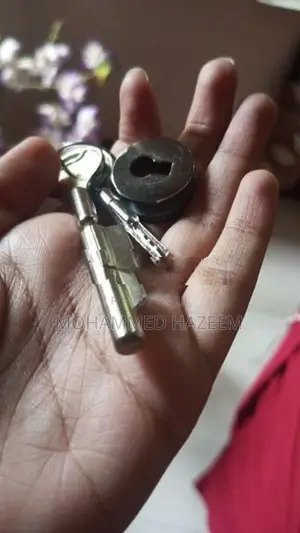 Glass Sliding Door Lock