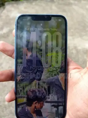 Apple iPhone 13 (Used)