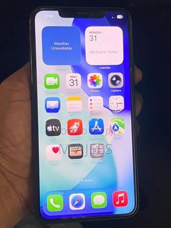 Apple iPhone 11 Pro Max 256GB (Used)