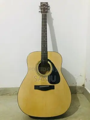 Yamaha Acoustic Guitar F310