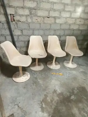 4 Fiber Chair