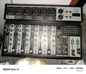 Yamaha 7 Channel Mixer