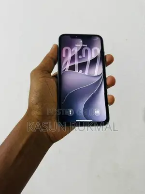Apple iPhone 11 (Used)