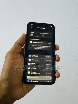 Apple iPhone 11 (Used)