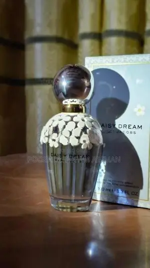 Daisy Dream Marc Jacobs Perfume