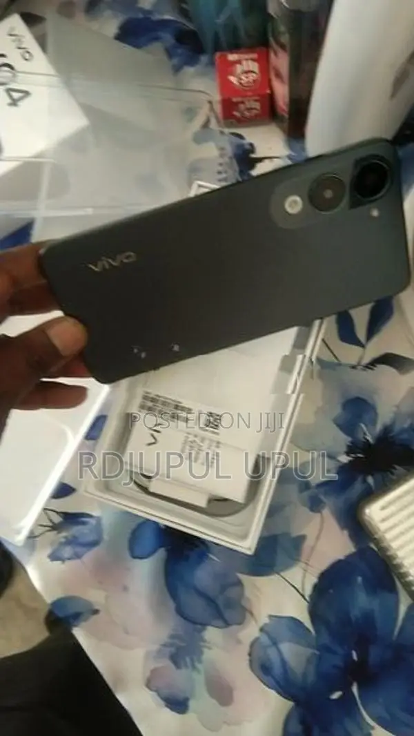 Vivo Y04 (Used)
