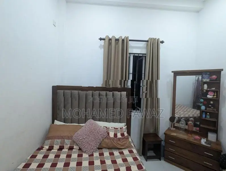 Teak Bedroom Set With Mattress