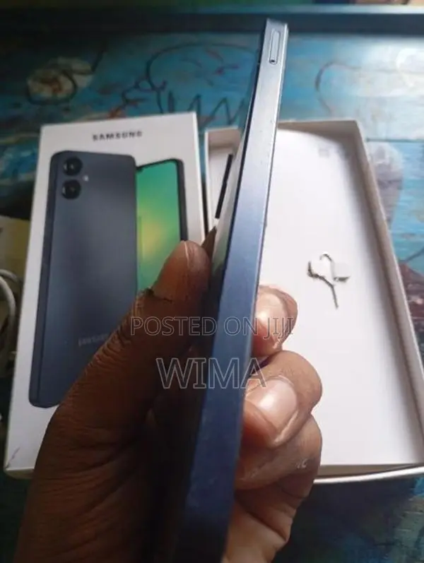 Samsung Galaxy A06 4GB 128GB (Used)