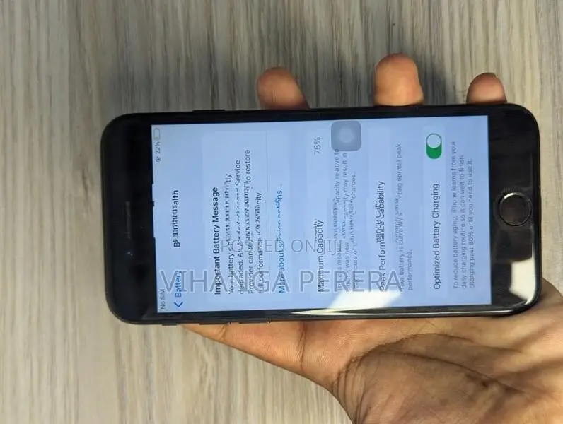 Apple iPhone 7 (Used)
