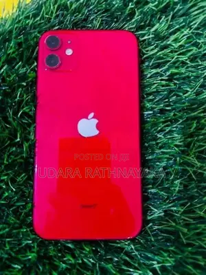 Apple iPhone 11 Red (Used)