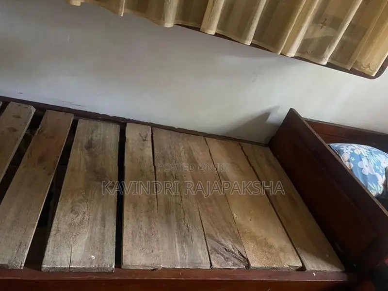Used Beds With Spring Mattresses