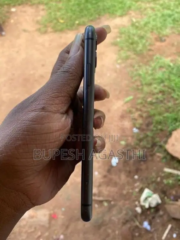 Apple iPhone 11 128gb (Used)