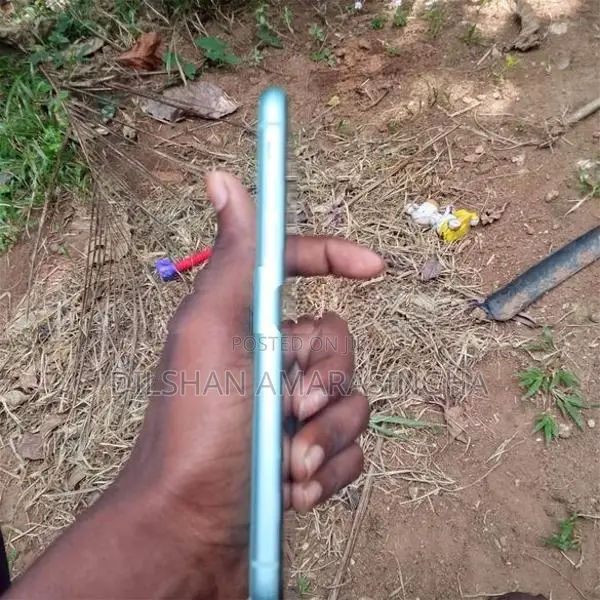 Apple iPhone 11 (Used)