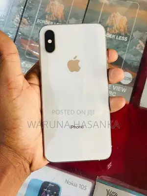 Apple iPhone XS (Used)