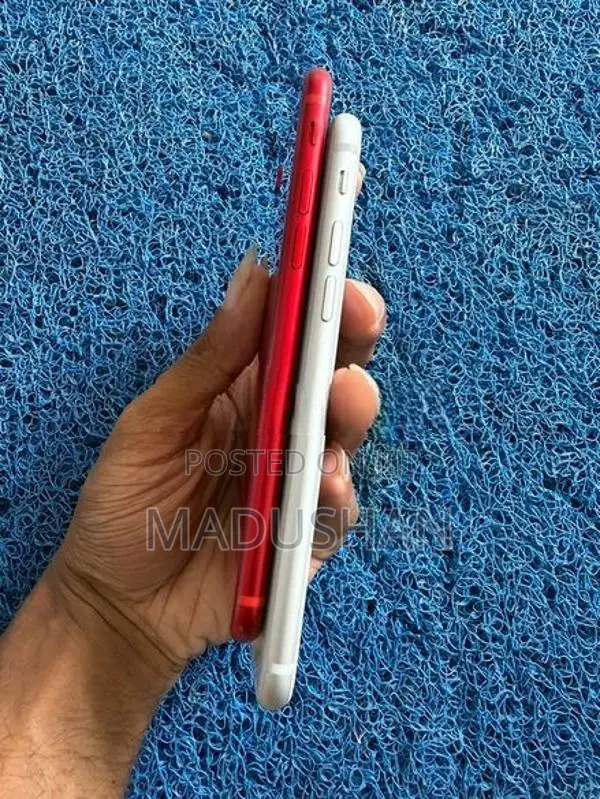 Apple iPhone 8 (Used)