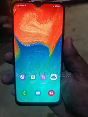 Samsung Galaxy A30 4GB 64GB (Used)