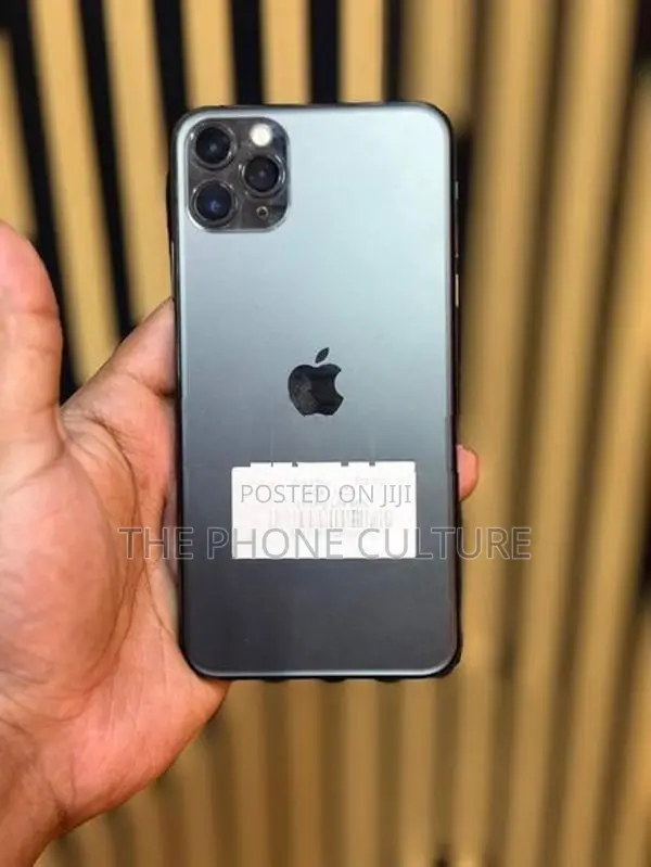 Apple iPhone 11 Pro Max 256GB (Used)
