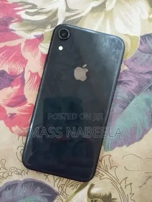 Apple iPhone XR (Used)