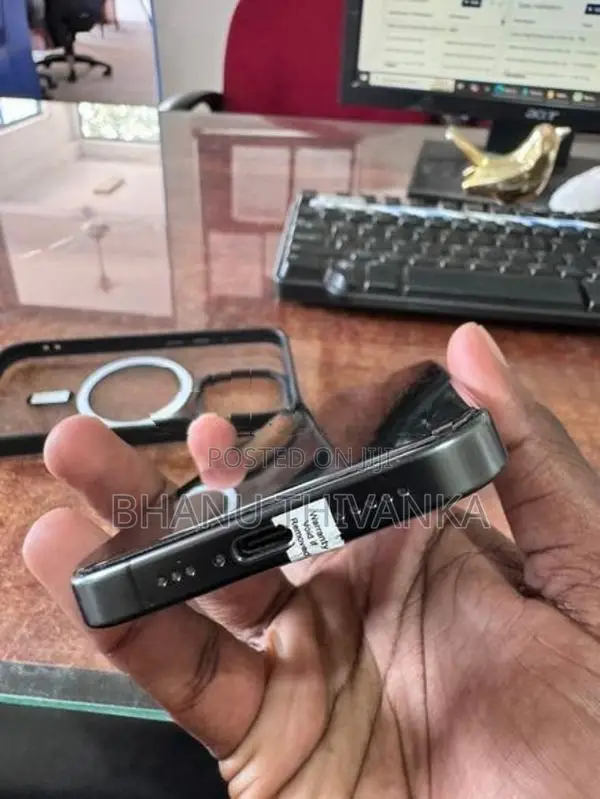 Apple iPhone 15 Pro (Used)
