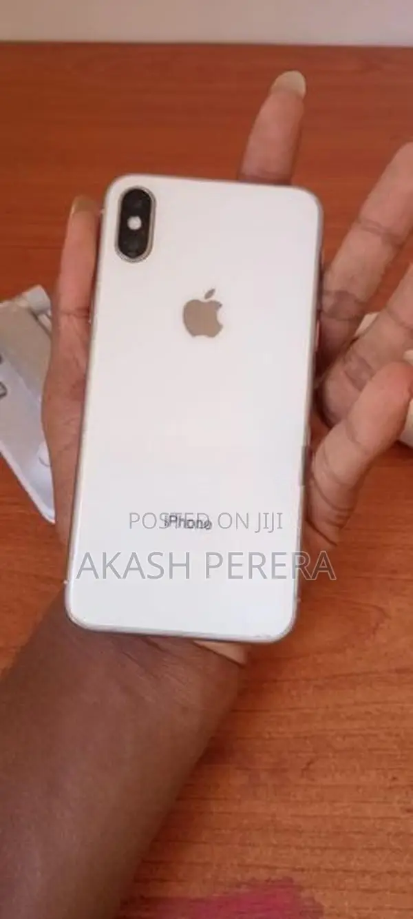 Apple iPhone X (Used)