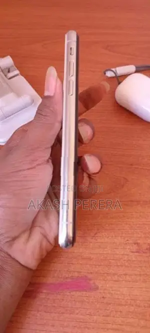 Apple iPhone X (Used)