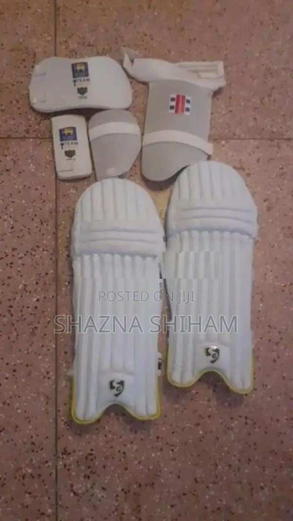 Full Cricket Set