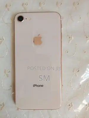 Apple iPhone 8 (Used)