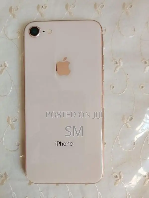 Apple iPhone 8 (Used)