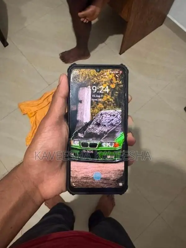 Vivo V20 (Used)