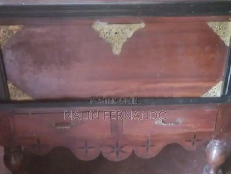 Used Furniture Set