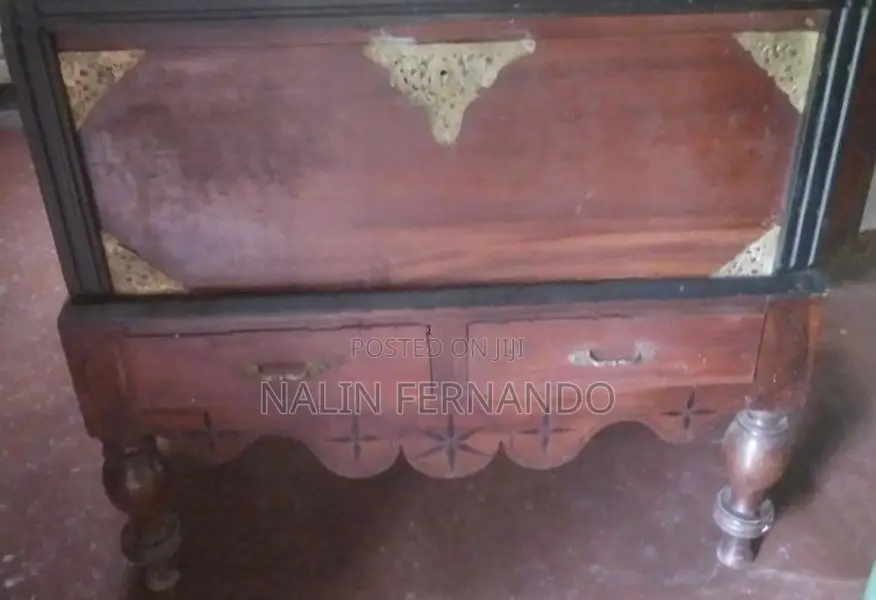 Used Furniture Set