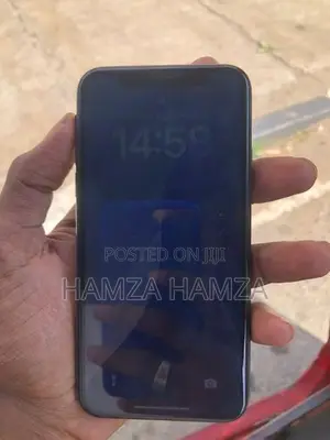 Apple iPhone XS (Used)