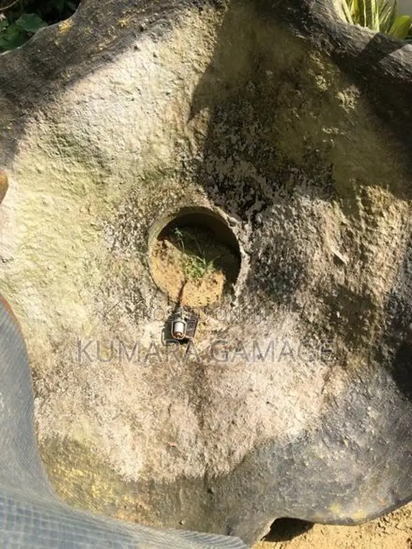 මලක් ආකාරයේ මානෙල් තැටි