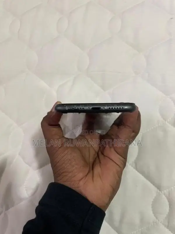 Apple iPhone 11 (Used)
