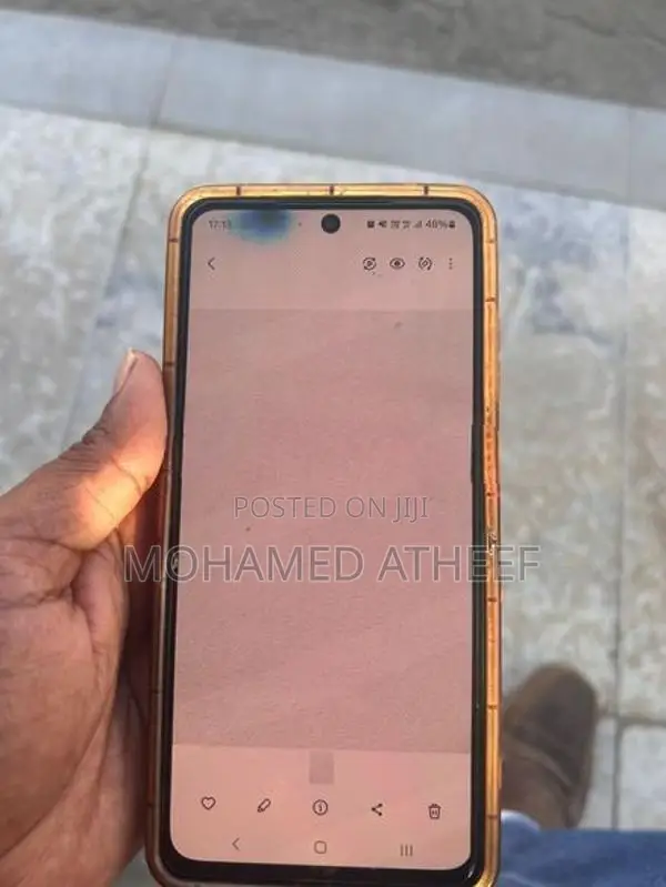 Samsung Galaxy A72 (Used)