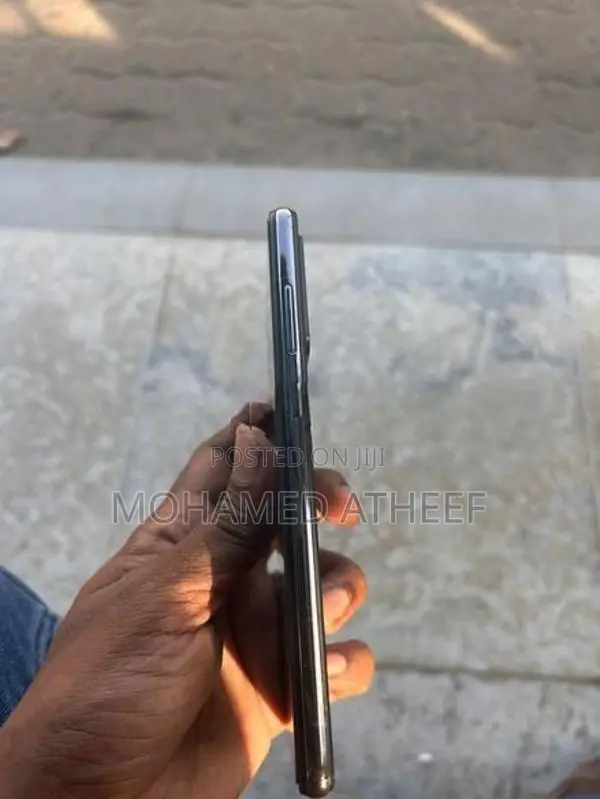 Samsung Galaxy A72 (Used)