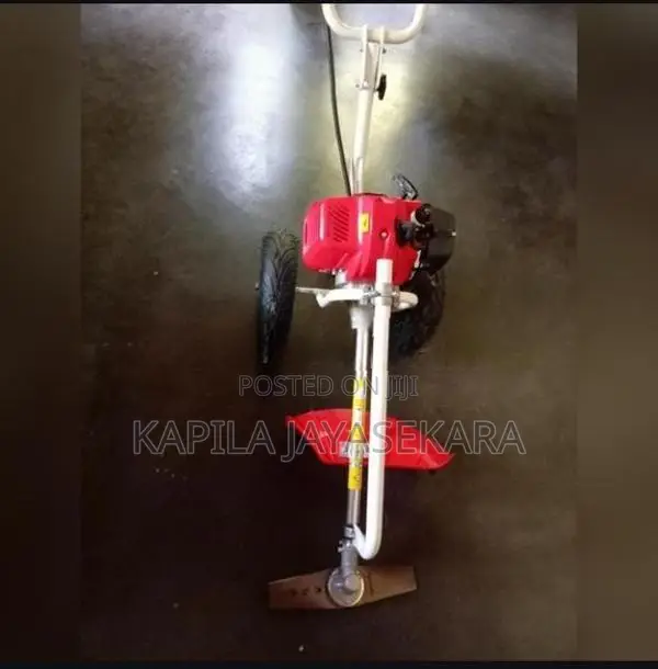 රෝද සහිත තණකොළ කපන මැෂිම