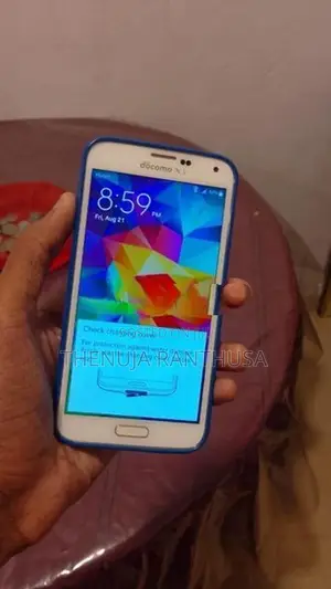 Samsung Galaxy S5 (Used)
