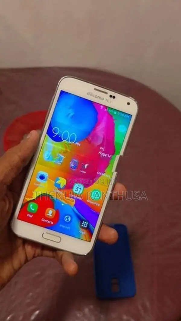 Samsung Galaxy S5 (Used)