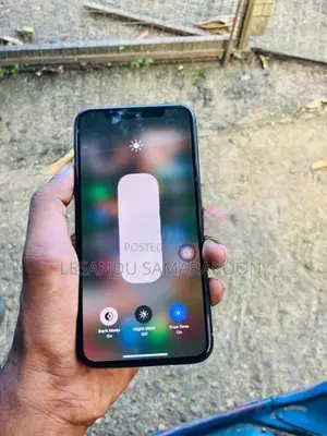 Apple iPhone XS (Used)