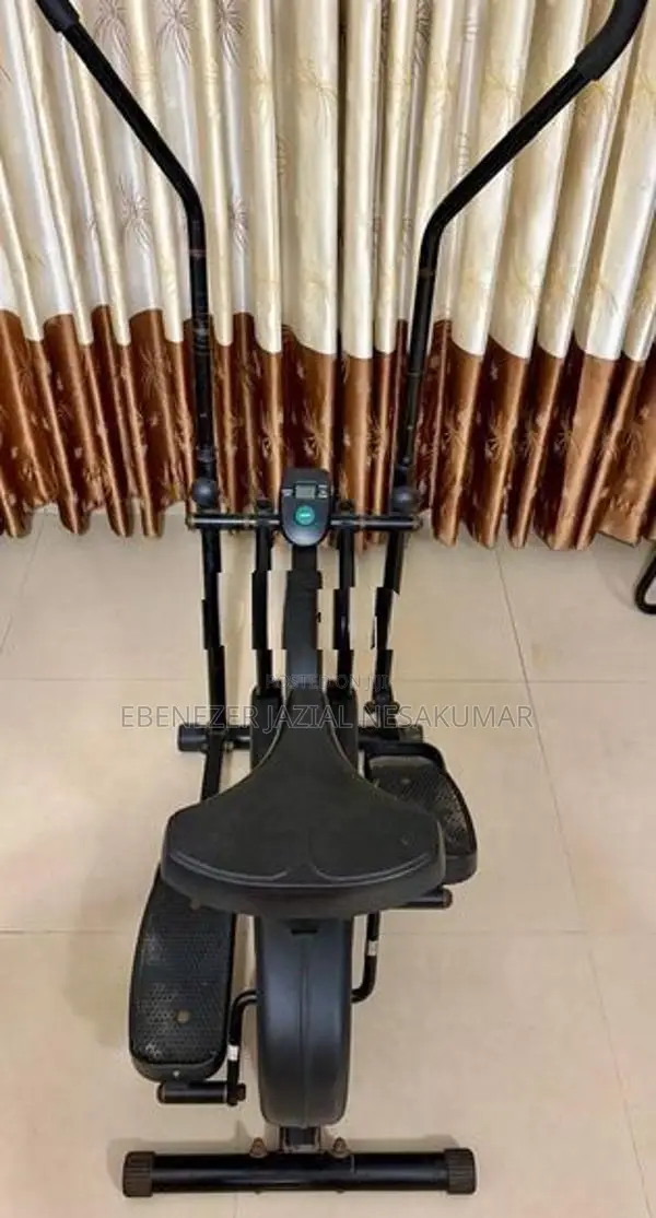 Gold Fitness - Exercise Spin Bike