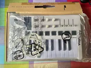Arturia Minilab 3 Midi Controller