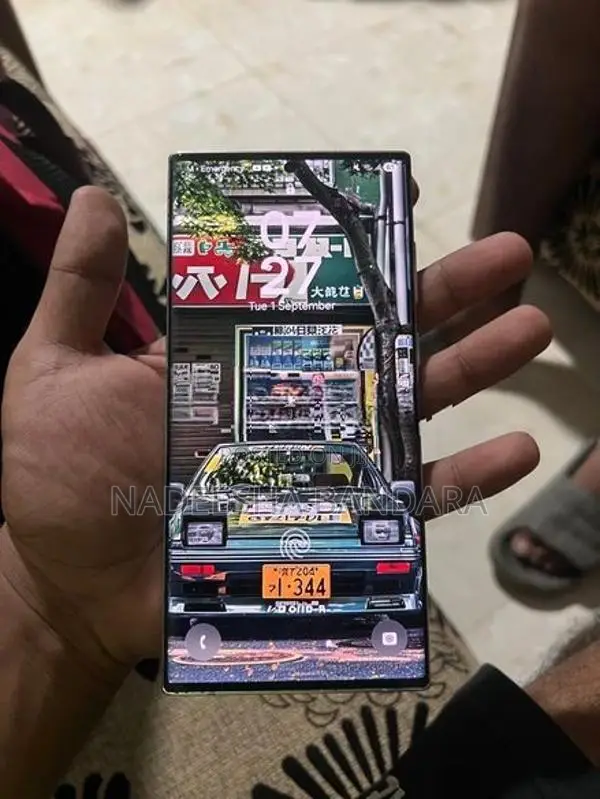 Samsung Galaxy S22 (Used)