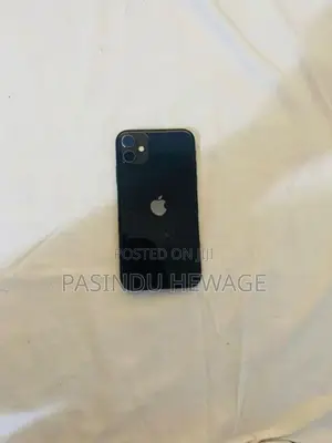 Apple iPhone 11 (Used)