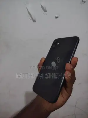 Apple iPhone 11 (Used)