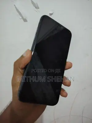 Apple iPhone 11 (Used)