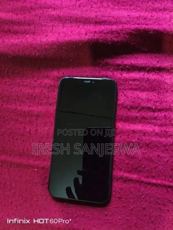 Apple iPhone XR (Used)