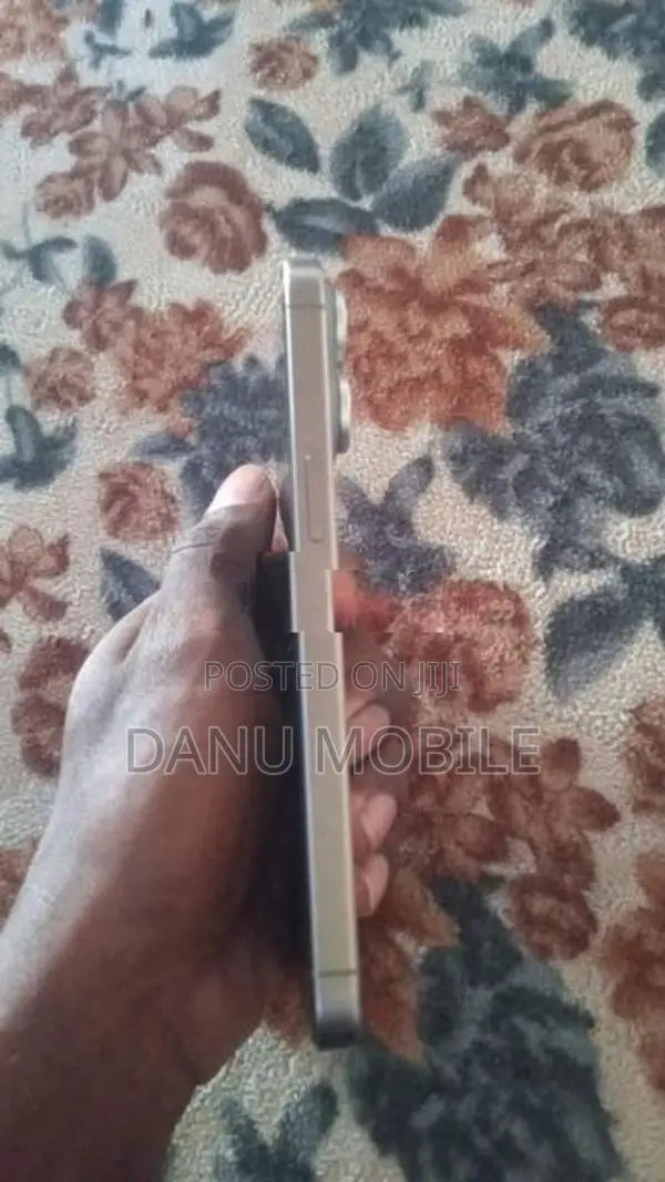 Apple iPhone 15 Pro Max (Used)