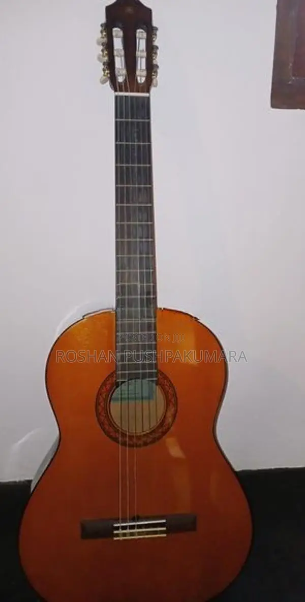 Yamaha C40 Guitar