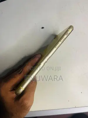 Apple iPhone XR (Used)